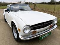 TRIUMPH TR6