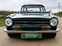TRIUMPH TR6